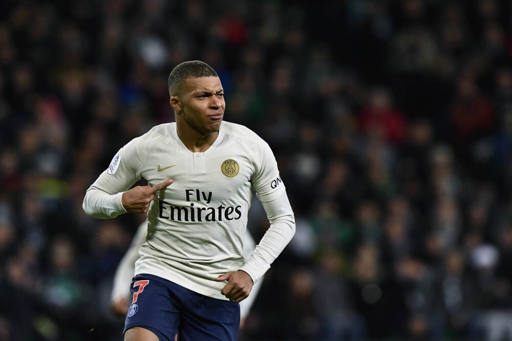 埃及队非洲杯赛后没有接受媒体采访，被非洲足联处罚5000美元